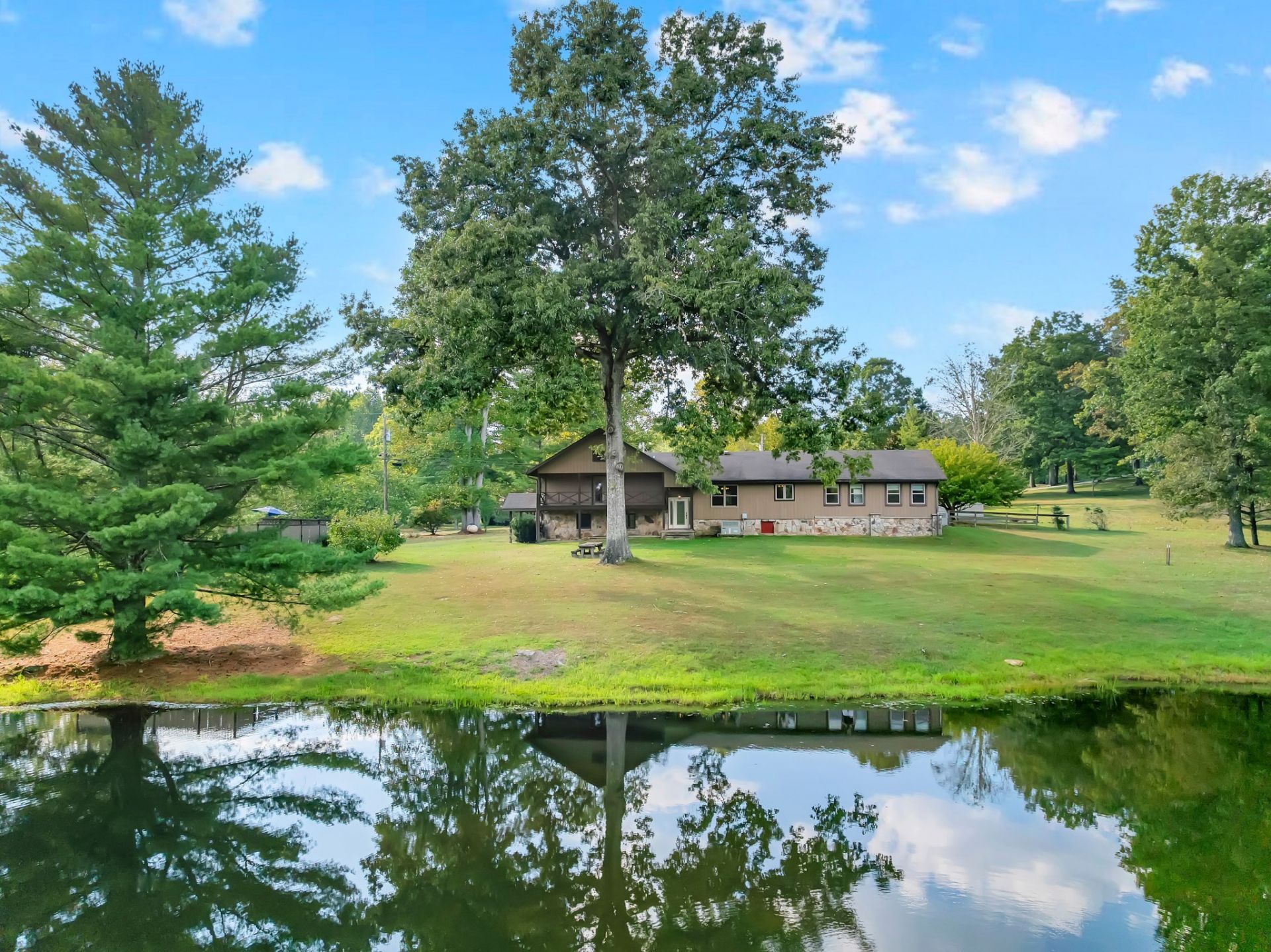 172 Littell Cir W, Tracy City, TN 37387 Main Photo