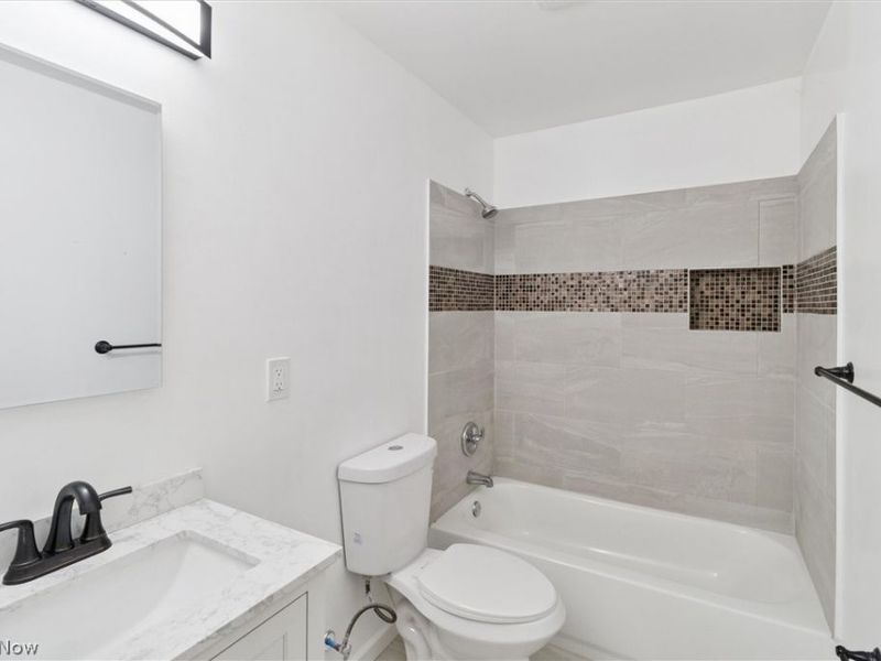 443 Fairway Boulevard, Wickliffe, OH 44095 Photo 13