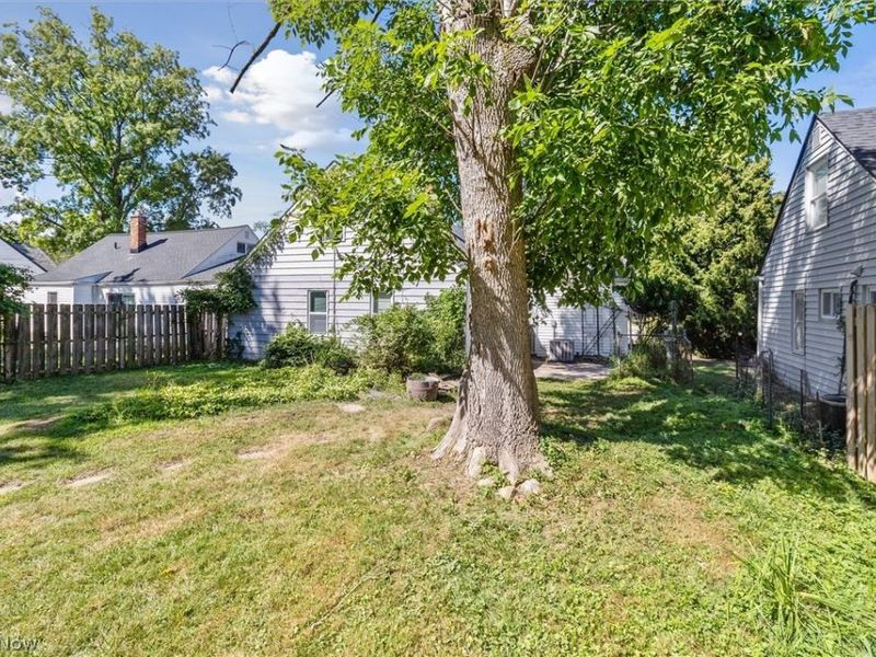 443 Fairway Boulevard, Wickliffe, OH 44095 Photo 24