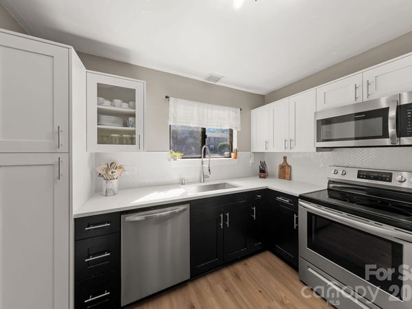 3284 Heathstead Place, Unit I, Charlotte, NC 28210