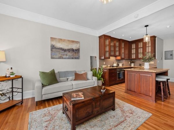 400 Marlborough St, Unit 9, Boston, MA 02115