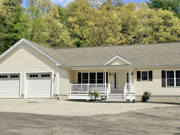 429/A Winthrop, Taunton, MA 02780