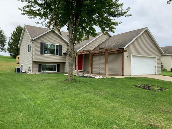 5261 51st Street NW, Rochester, MN 55901