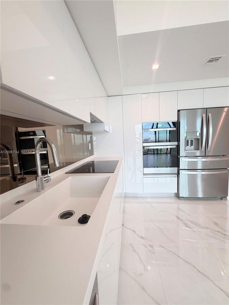 1170 E Hallandale, Unit 1003, Hallandale Beach, FL 33009 Photo