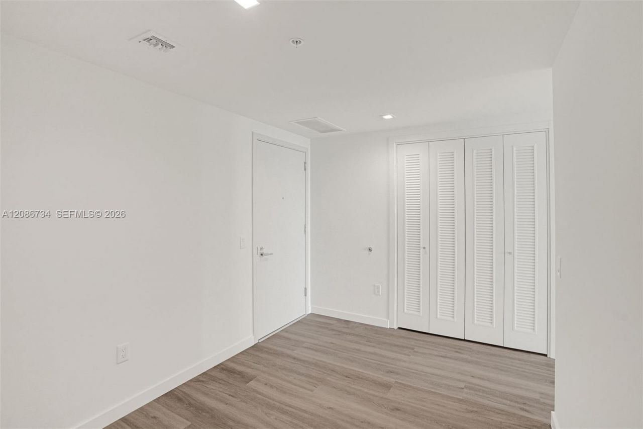 1170 E Hallandale, Unit 1003, Hallandale Beach, FL 33009 Photo