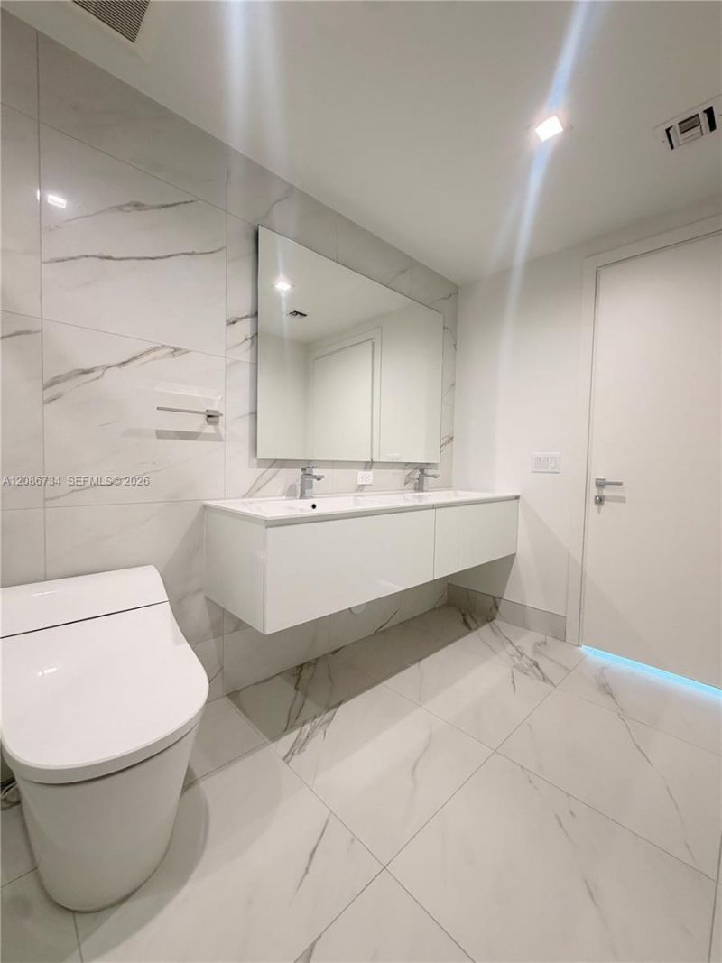 1170 E Hallandale, Unit 1003, Hallandale Beach, FL 33009 Photo