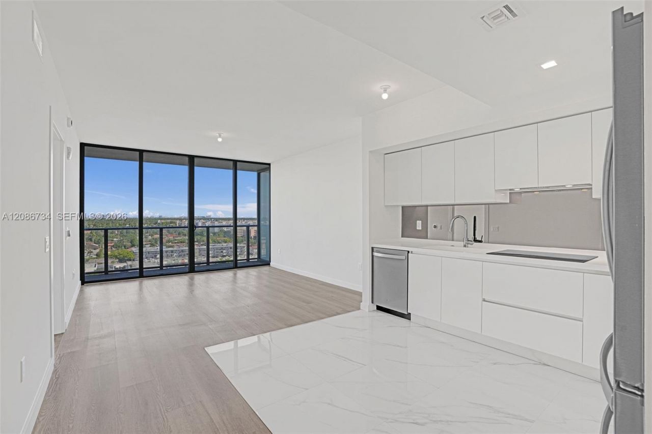 1170 E Hallandale, Unit 1003, Hallandale Beach, FL 33009 Photo