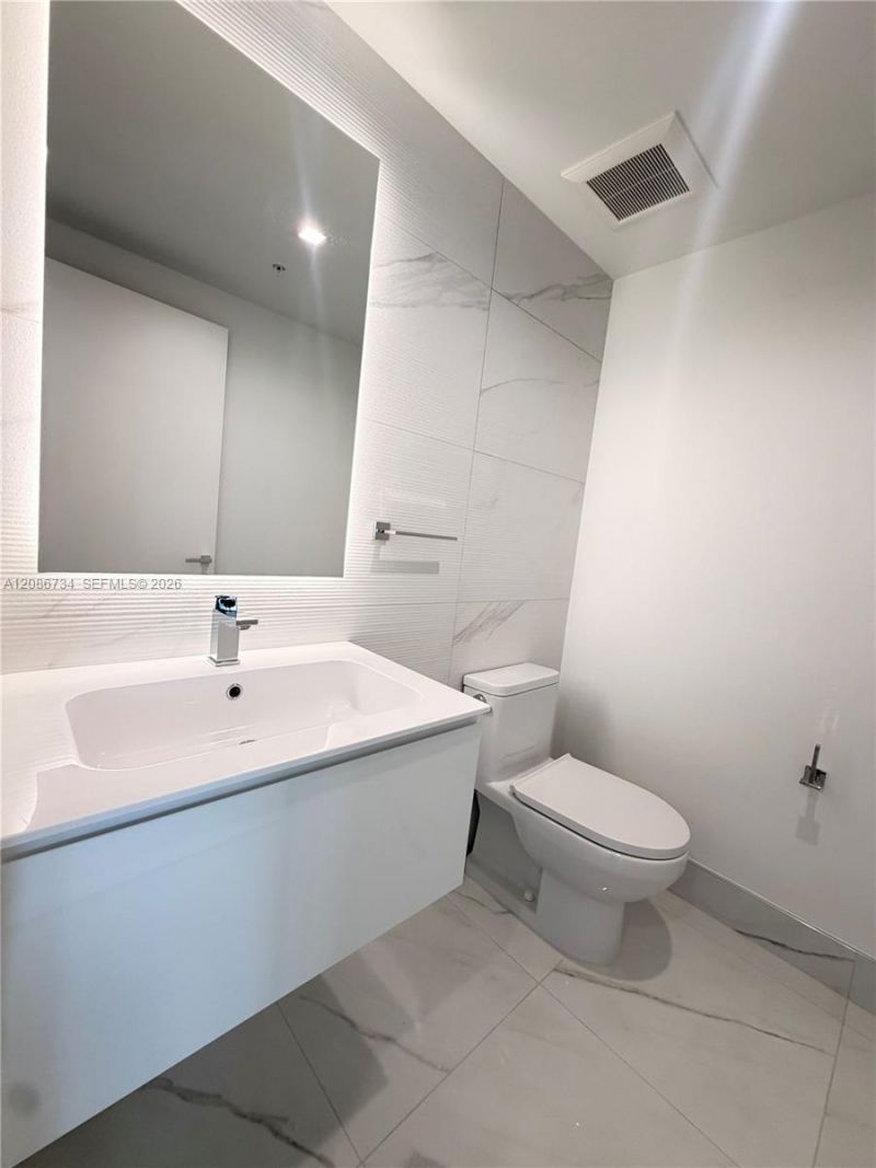 1170 E Hallandale, Unit 1003, Hallandale Beach, FL 33009 Photo