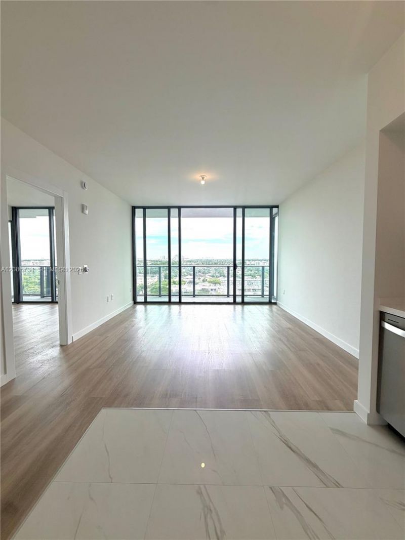 1170 E Hallandale, Unit 1003, Hallandale Beach, FL 33009 Photo