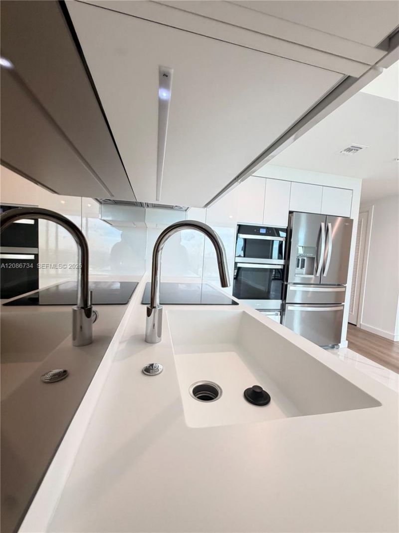 1170 E Hallandale, Unit 1003, Hallandale Beach, FL 33009 Photo