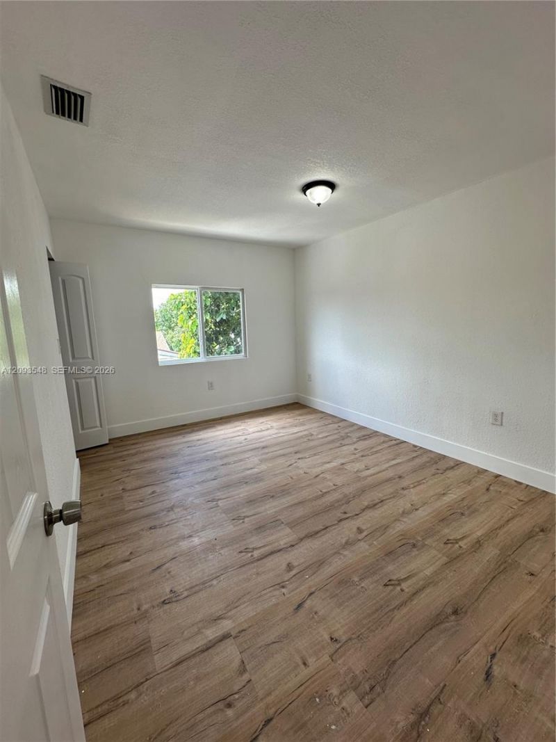 3123 NW 22nd Ct, Unit D, Miami, FL 33142 Photo
