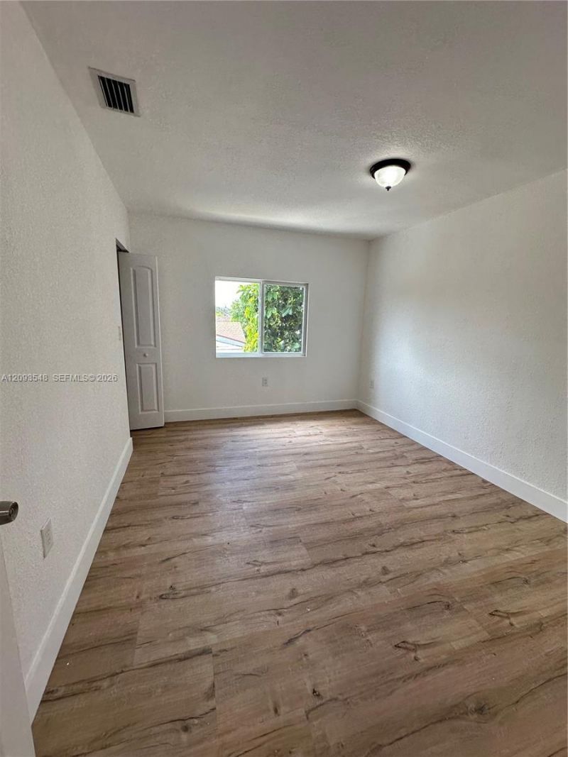 3123 NW 22nd Ct, Unit D, Miami, FL 33142 Photo
