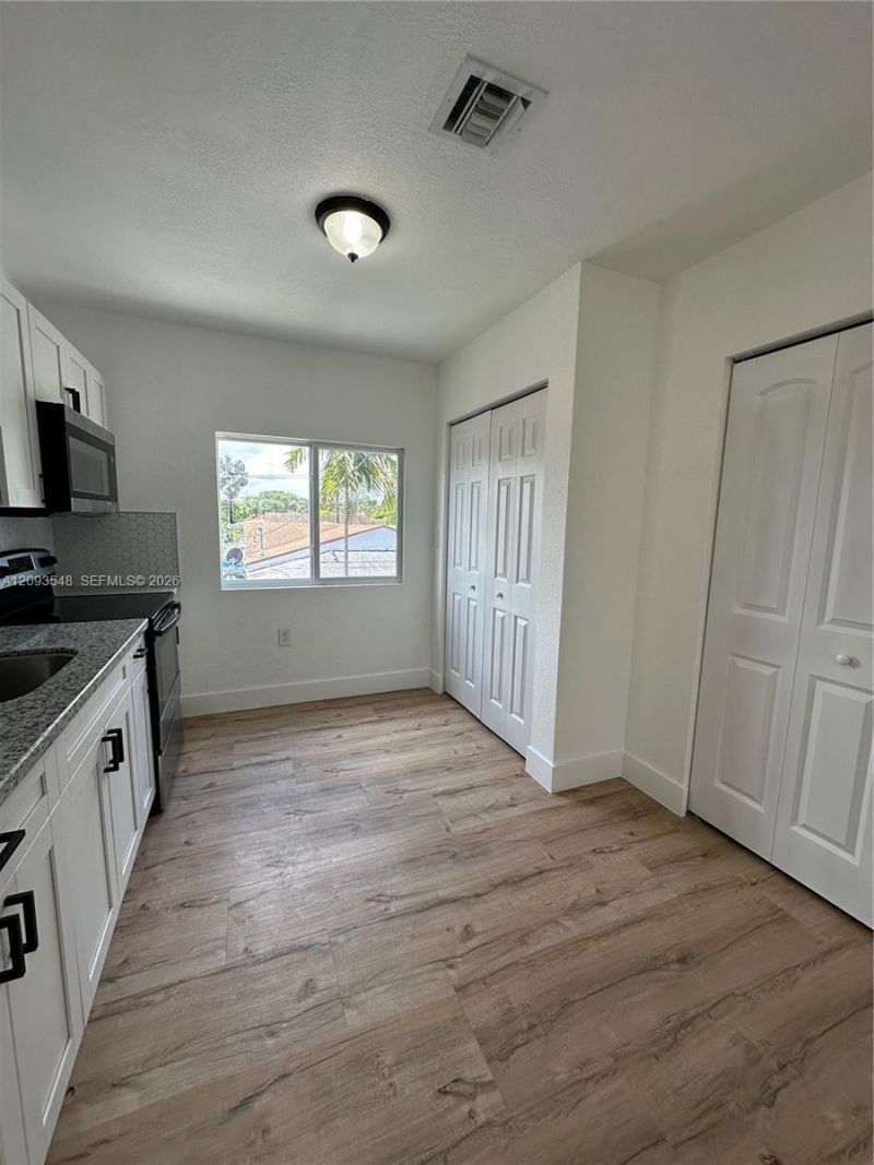 3123 NW 22nd Ct, Unit D, Miami, FL 33142 Photo