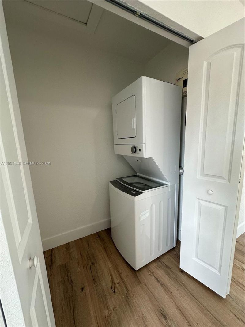 3123 NW 22nd Ct, Unit D, Miami, FL 33142 Photo