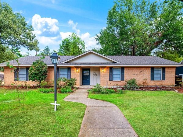 665 32nd Street SE, Paris, TX 75460