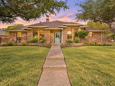 10123 Candlebrook Drive, Dallas, TX 75243