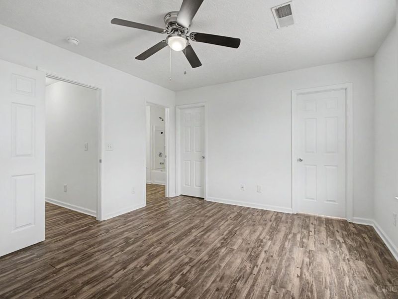 215 Wexford Drive, Monroe, OH 45050 Photo 6