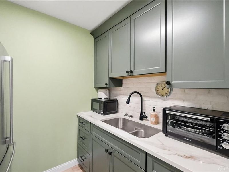 5454 Dunmore Drive, Dayton, OH 45459 Photo 9