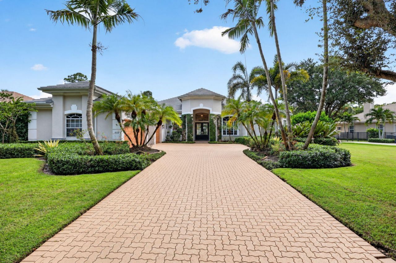 851 Forest Glen Lane, Wellington, FL 33414 Photo