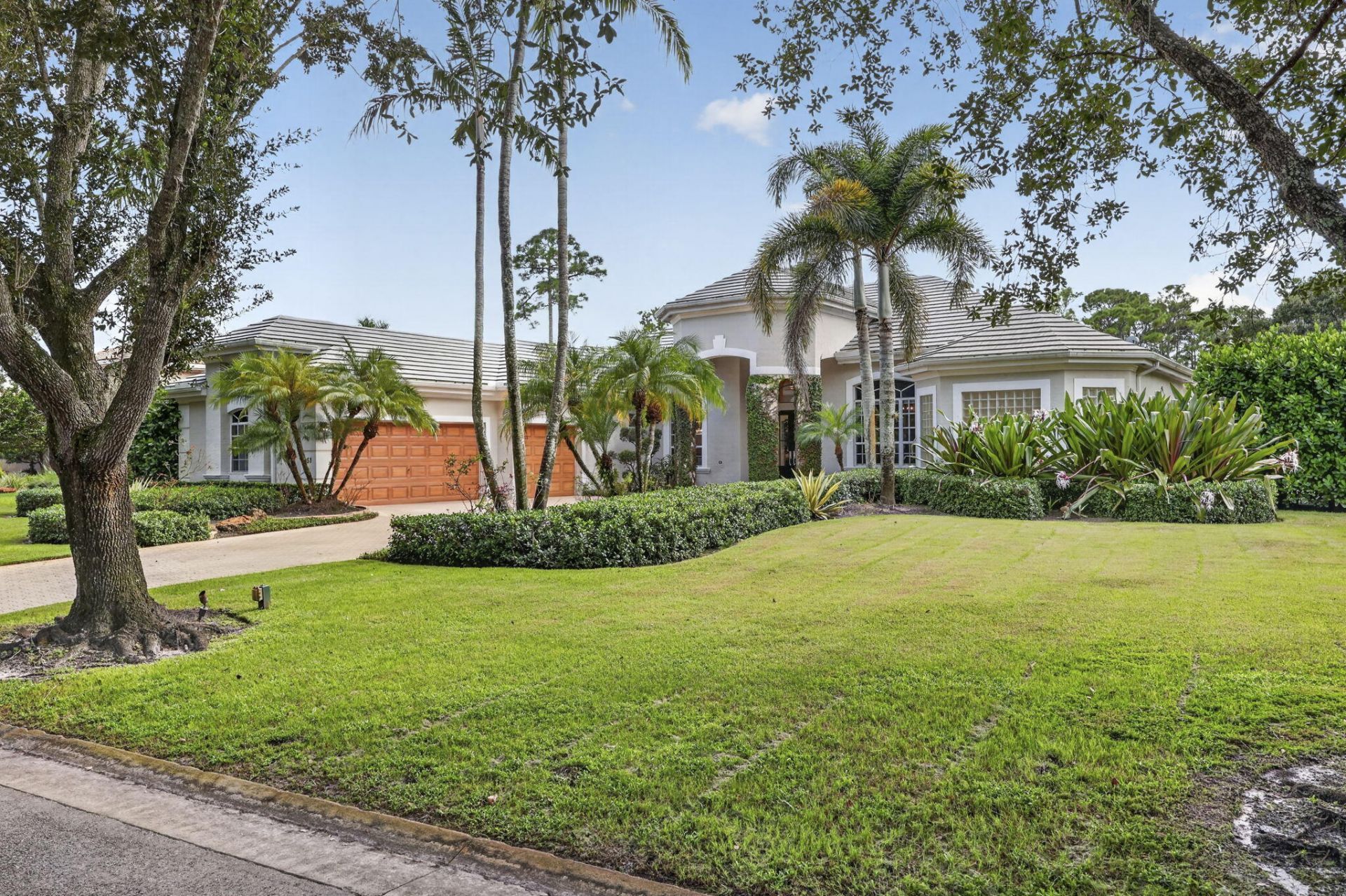 851 Forest Glen Lane, Wellington, FL 33414 Photo