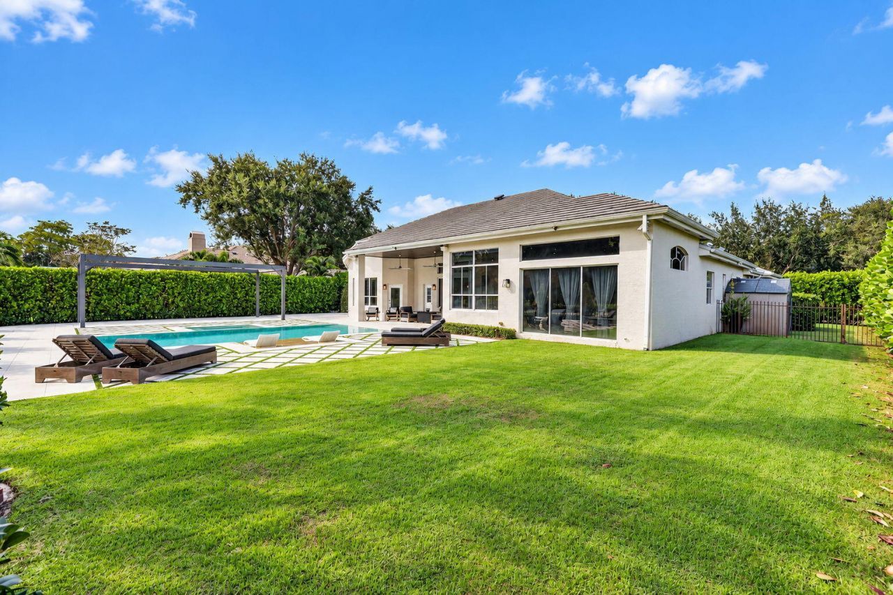 851 Forest Glen Lane, Wellington, FL 33414 Photo
