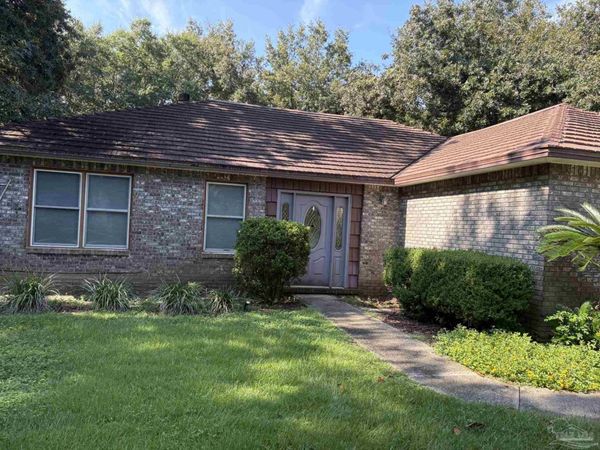 6661 Avenida Codorniz, Navarre, FL 32566