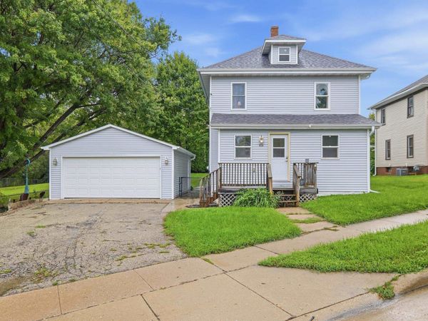 516 E FULTON Street, Edgerton, WI 53534
