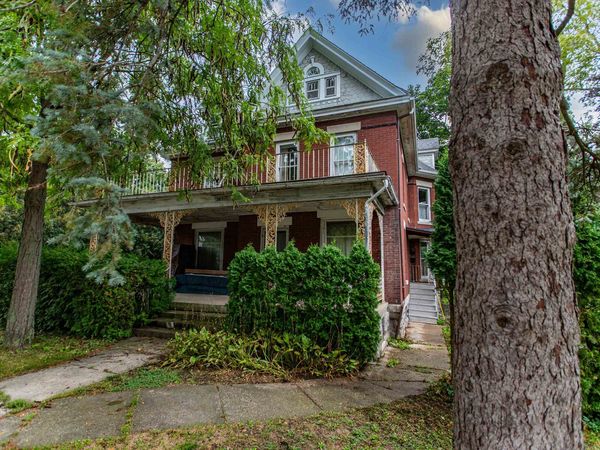 385 N 2nd Street, Platteville, WI 53818