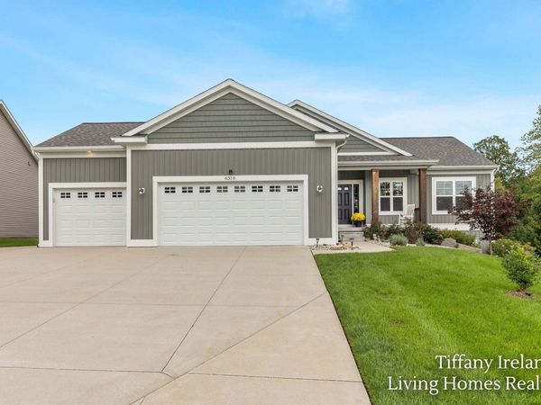 6310 Bentley Drive NE, Belmont, MI 49306