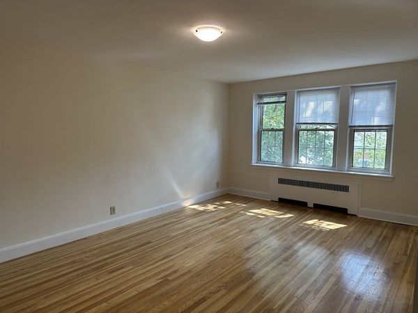 24 Concord Ave, Unit 312, Cambridge, MA 02138