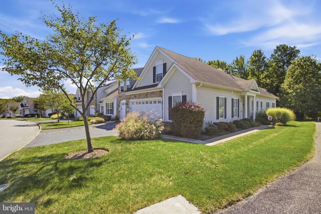 1631 Village Avenue, Garnet Valley, PA 19060 Main Photo