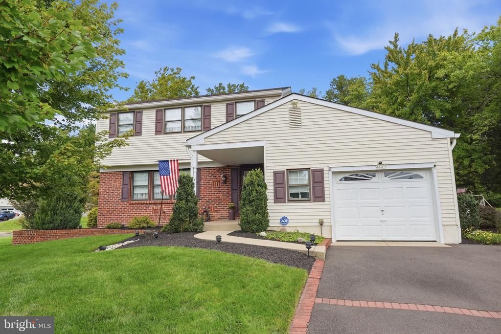 980 DECKER LANE , WARMINSTER, PA 18974