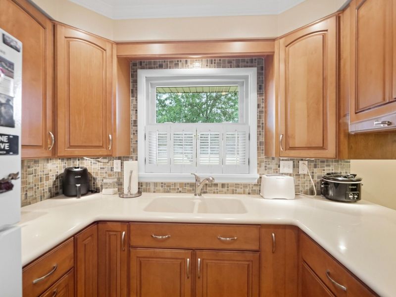 808 Kelley Drive, Wapakoneta, OH 45895 Photo 10