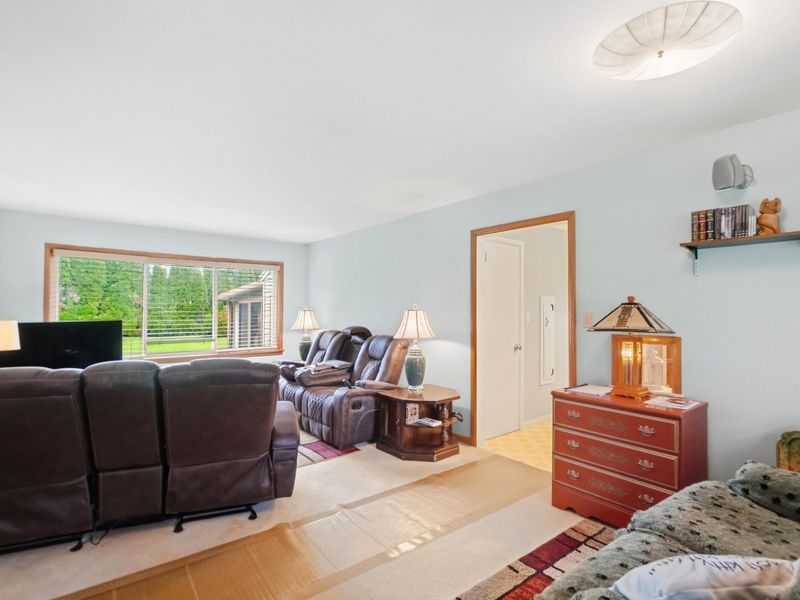 808 Kelley Drive, Wapakoneta, OH 45895 Photo 11