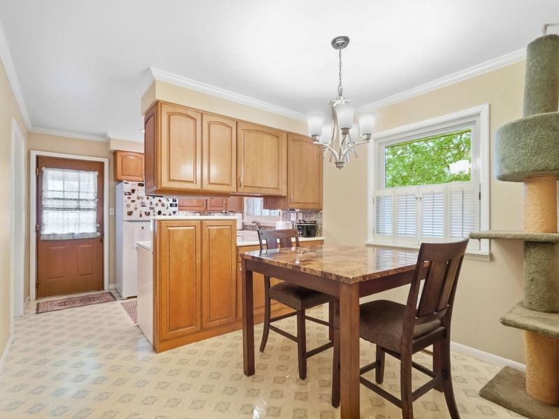 808 Kelley Drive, Wapakoneta, OH 45895 Photo 9