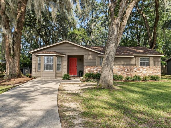 2696 Faringdon Drive , Tallahassee, FL 32303