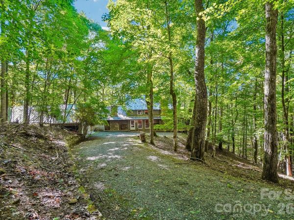624 Fox Den Road, Mars Hill, NC 28754
