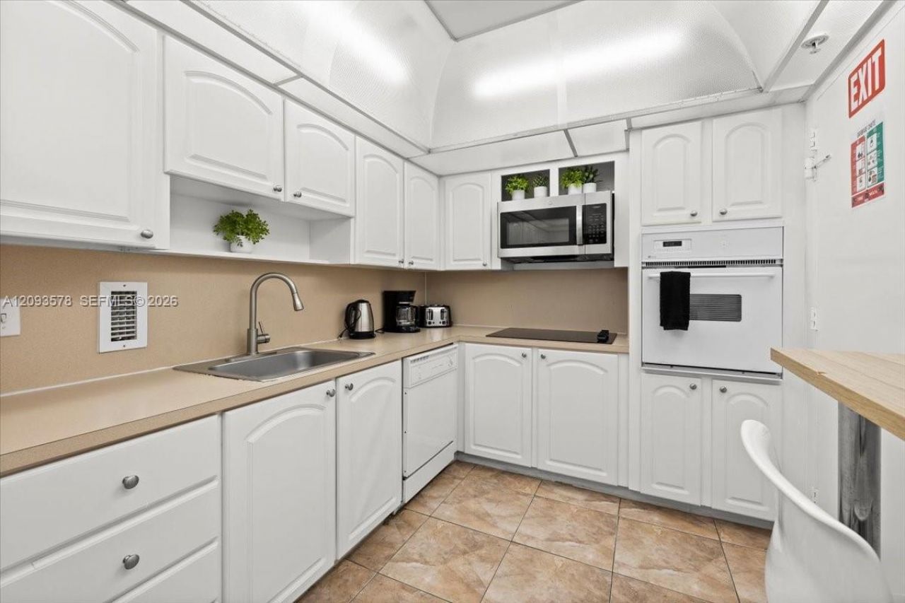 4001 S Ocean Dr , Unit 4C, Hollywood, FL 33019 Photo