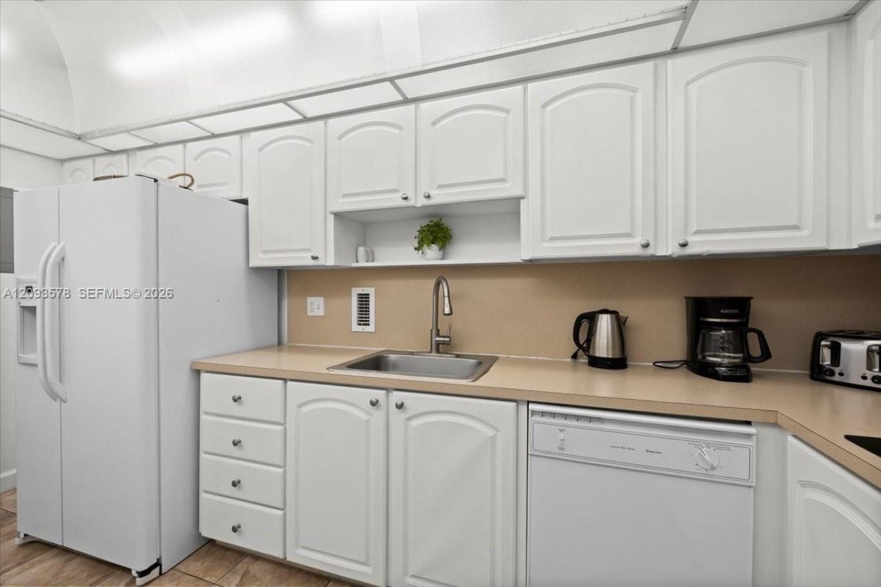 4001 S Ocean Dr , Unit 4C, Hollywood, FL 33019 Photo
