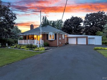 5551 Clinton Street , Elma, NY 14059