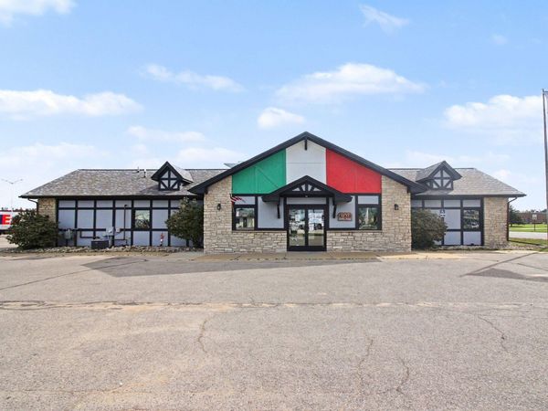 1157 S Otsego Avenue, Gaylord, MI 49735