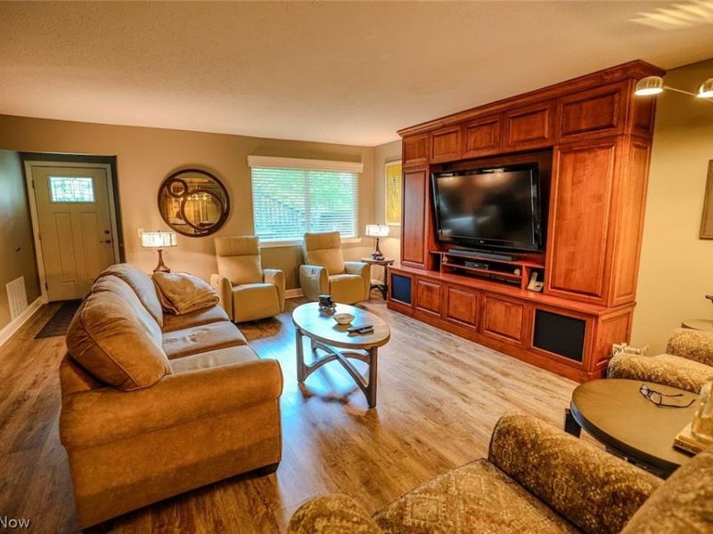 9010 Portage Pointe Drive, Unit 5-B, Streetsboro, OH 44241 Photo 12