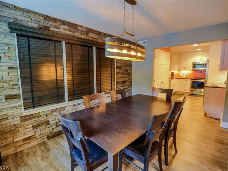 9010 Portage Pointe Drive, Unit 5-B, Streetsboro, OH 44241 Photo 3