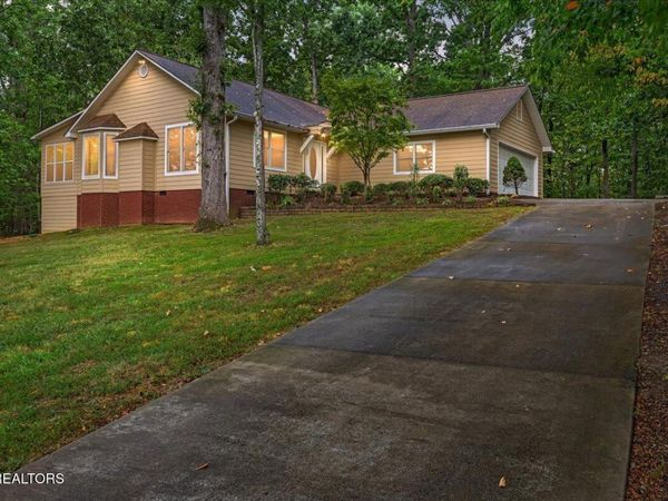 272 Woodhaven Drive, Vonore, TN 37885