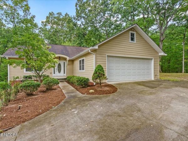 272 Woodhaven Drive, Vonore, TN 37885