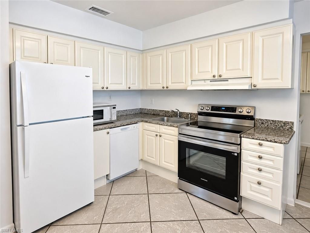 1294 Highlands Dr , Naples, FL 34103 Photo
