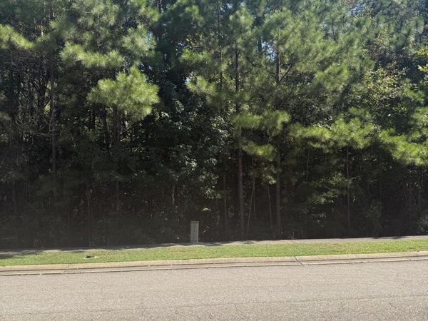 80 South of Fields, Hattiesburg, MS 39402