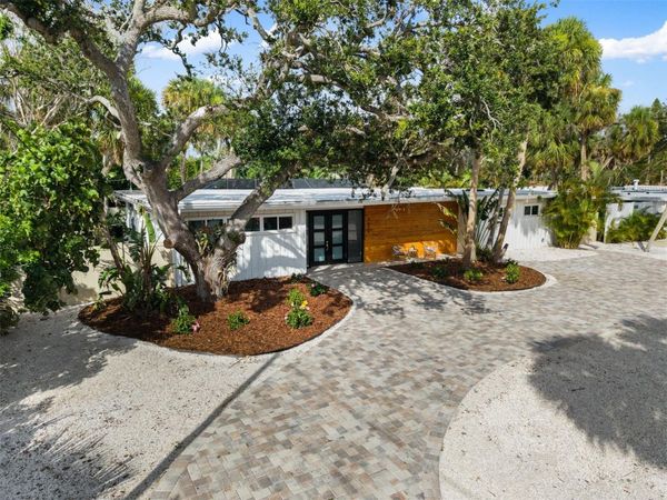 4879 COMMONWEALTH DRIVE , SARASOTA, FL 34242