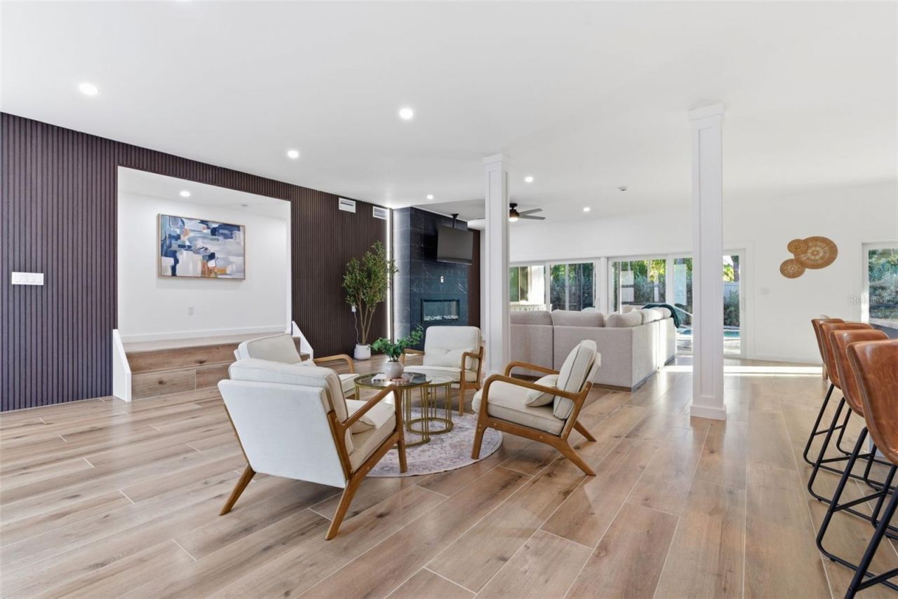4879 Commonwealth Drive, Sarasota, FL 34242 Photo