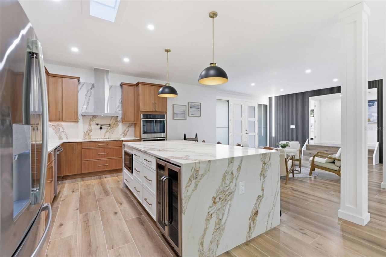 4879 Commonwealth Drive, Sarasota, FL 34242 Photo